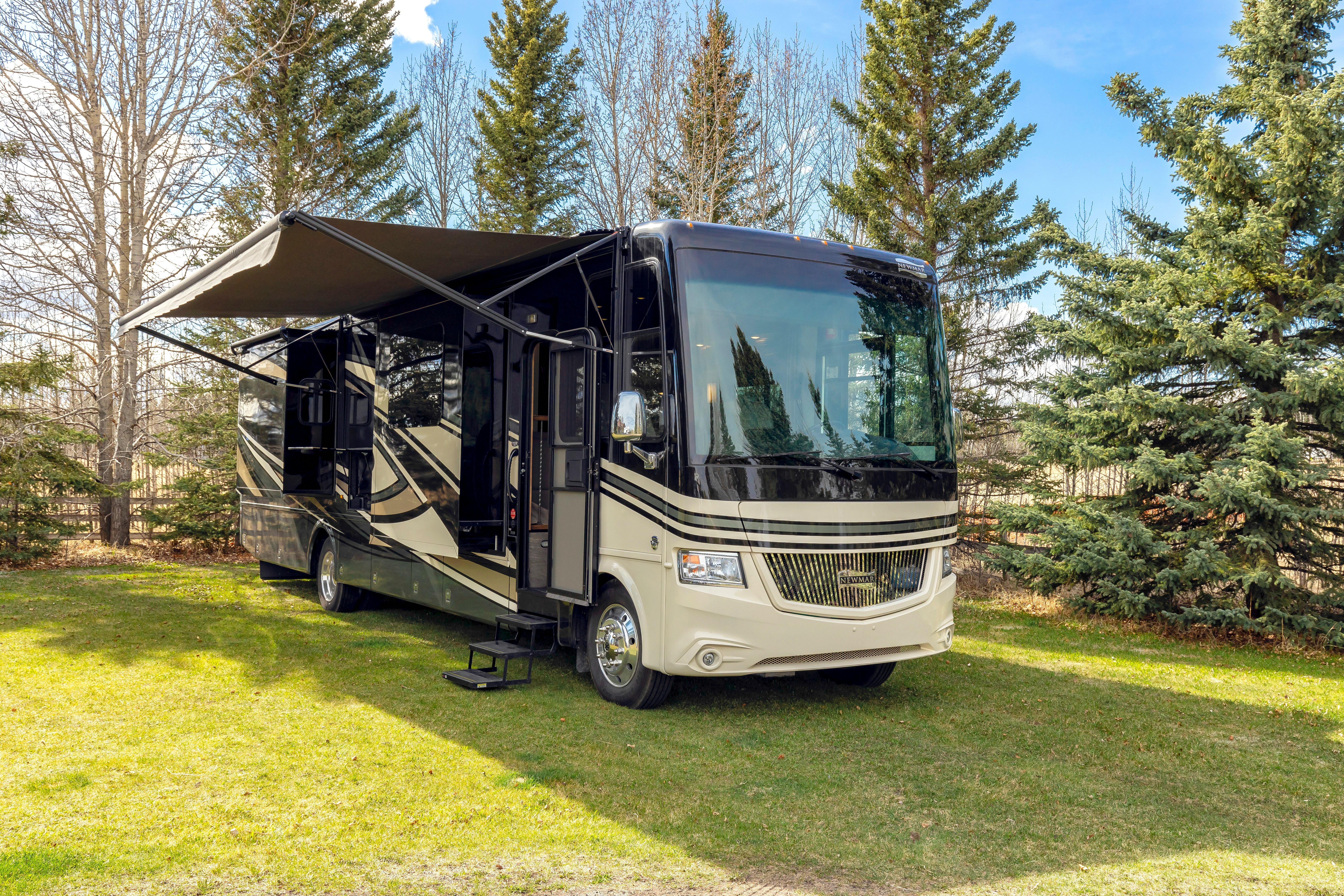 Clean detailed RV