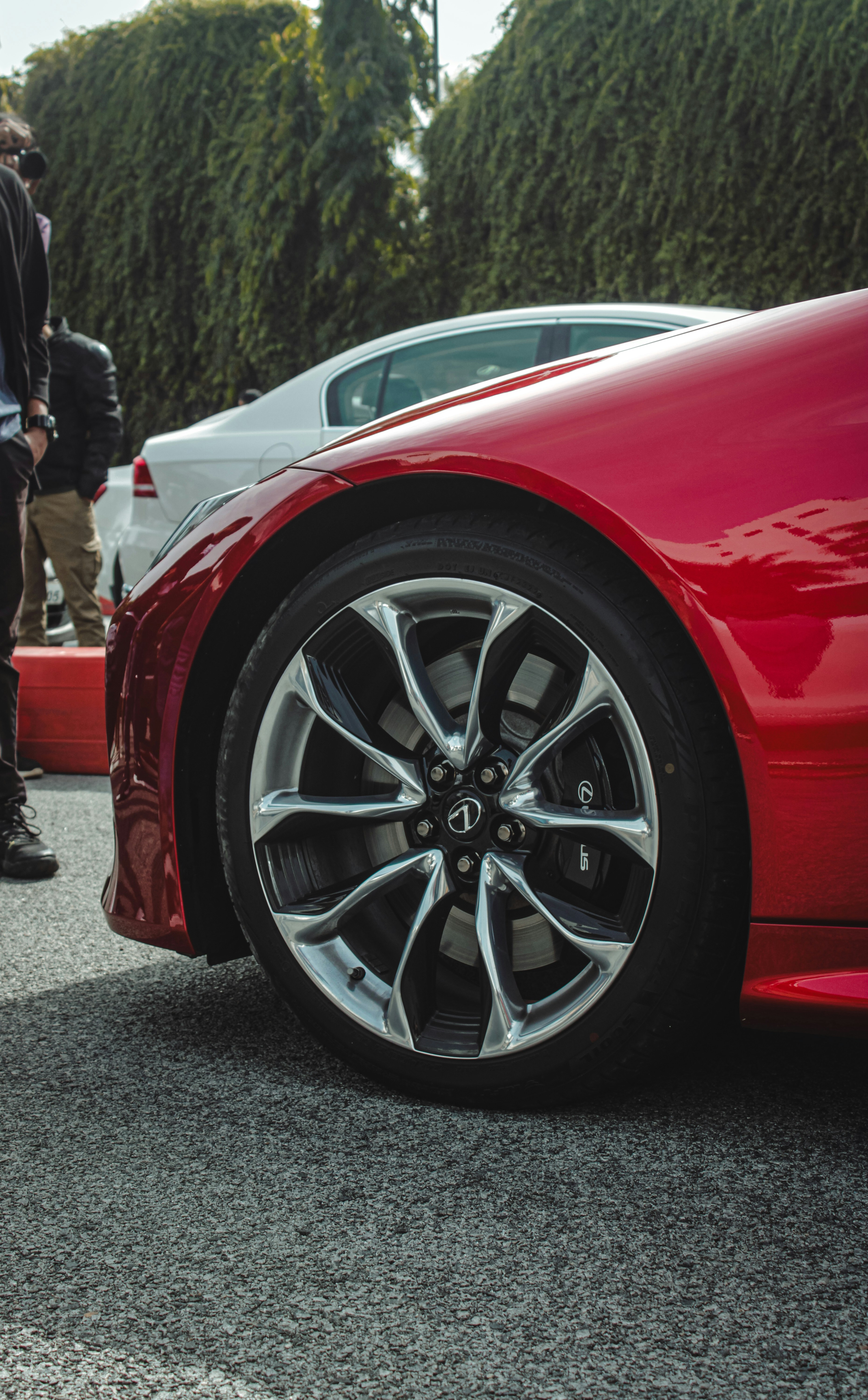 Clean detailed wheel
